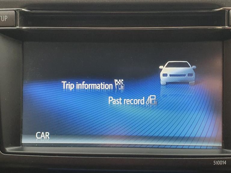 2015 Toyota RAV4 2.2 D-4D Invincible SUV 5dr Diesel Manual 4WD Euro 5 (150 ps)