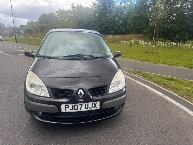 Renault Scenic Automatic - Black, Fair Condition, Estate