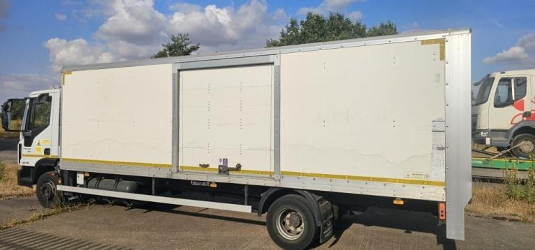 2019 (19) IVECO EUROCARGO 120-210 4X2