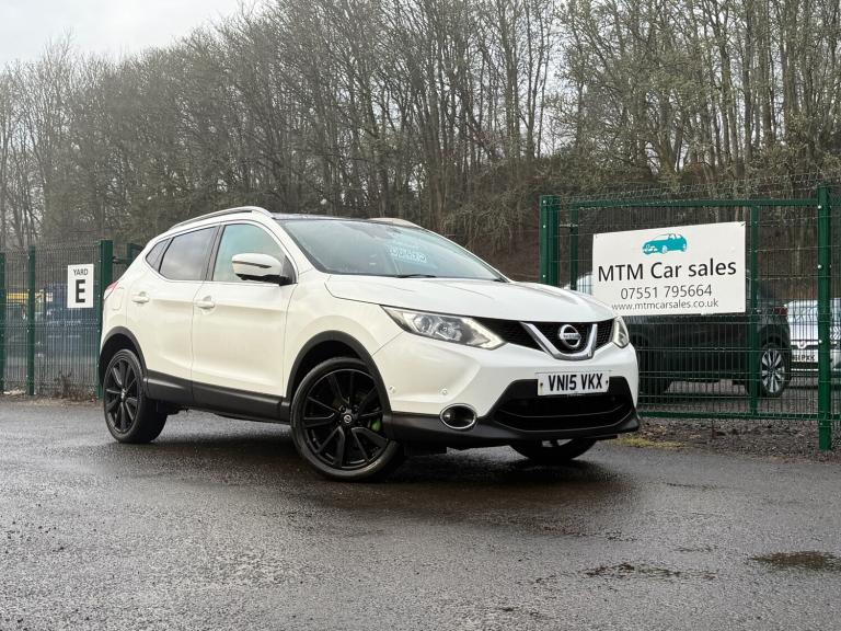 2015 Nissan Qashqai 1.5 dCi Tekna 5dr HATCHBACK Diesel Manual