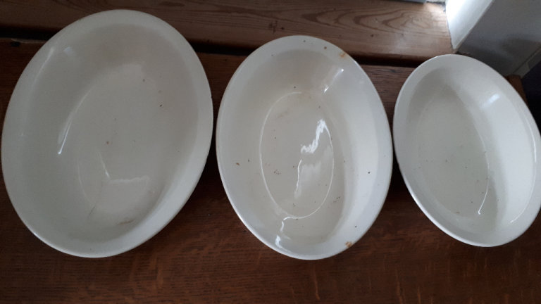 Anchor Dishes x 3 - READ DESCRIPTION
