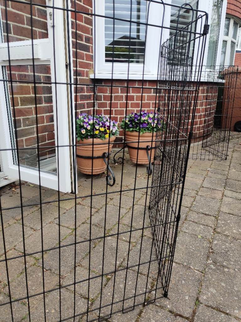 Folding metal dog pen 