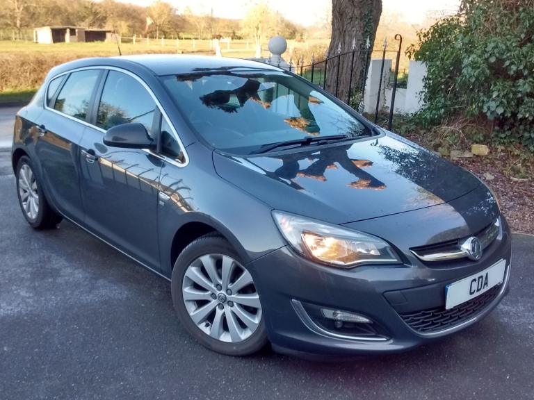 2014 Vauxhall Astra 1.6i 16V SE 5dr HATCHBACK Petrol Manual