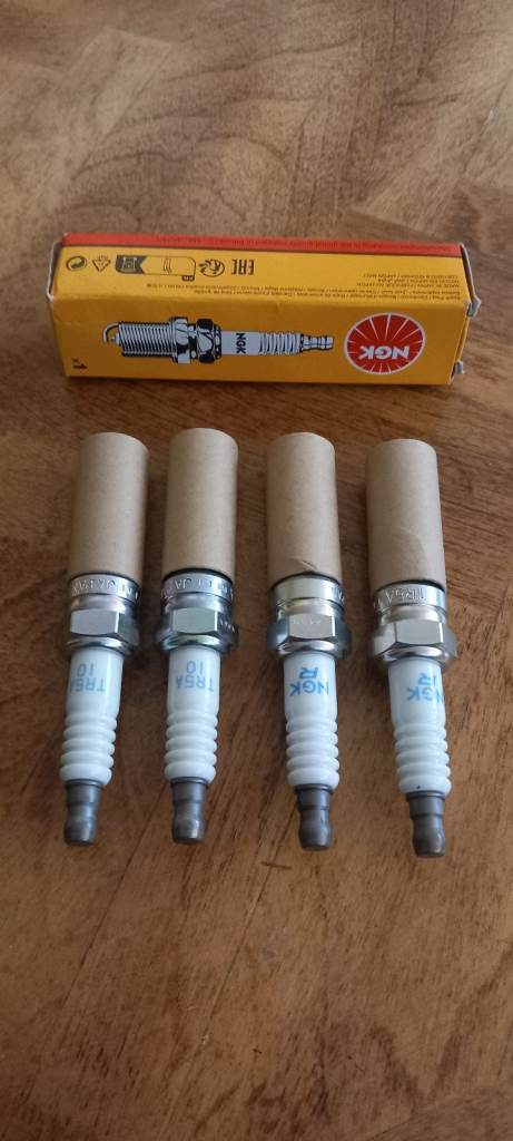 NGK TR5A-10 0005 spark plugs 