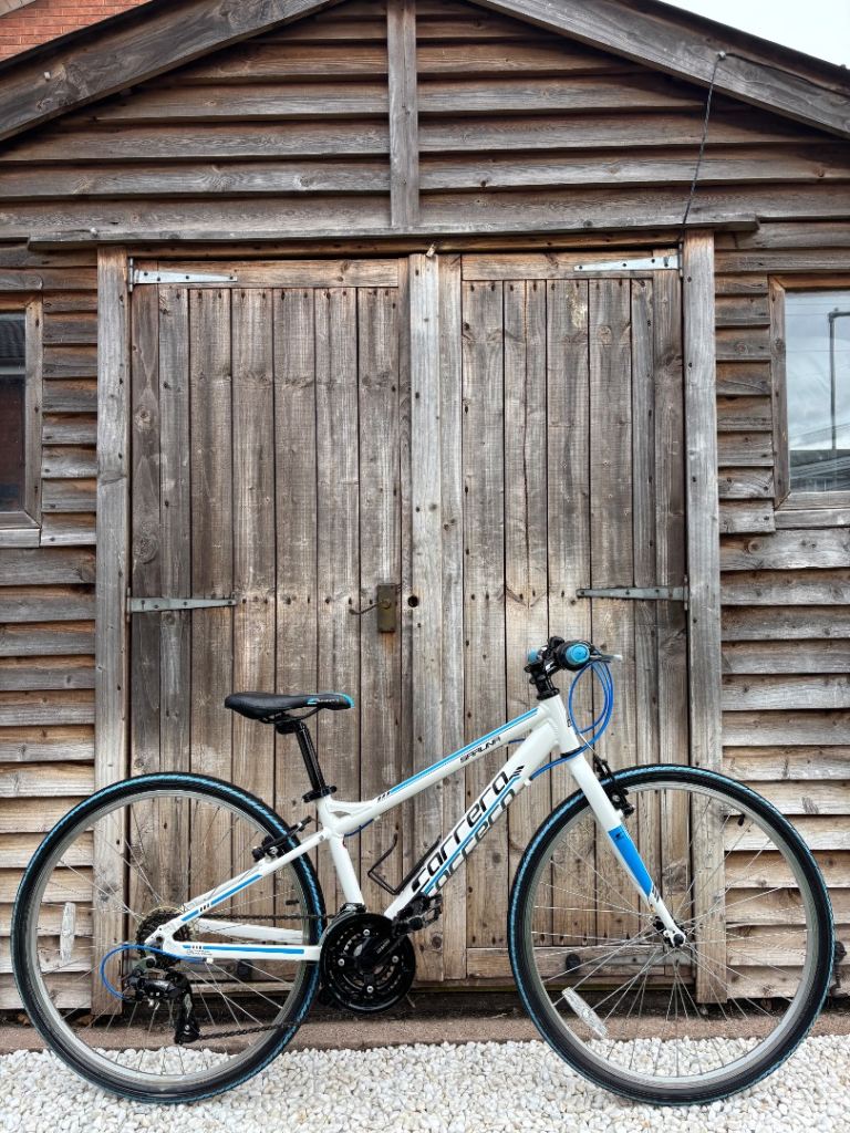 Junior Lightweight CARRERA Aluminium Hybrid Bike (Great Condition)