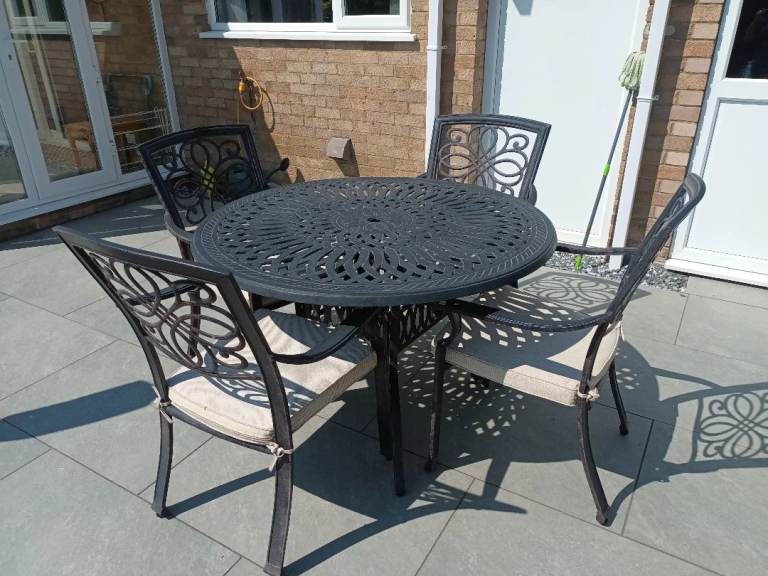 Garden Table and Chairs.