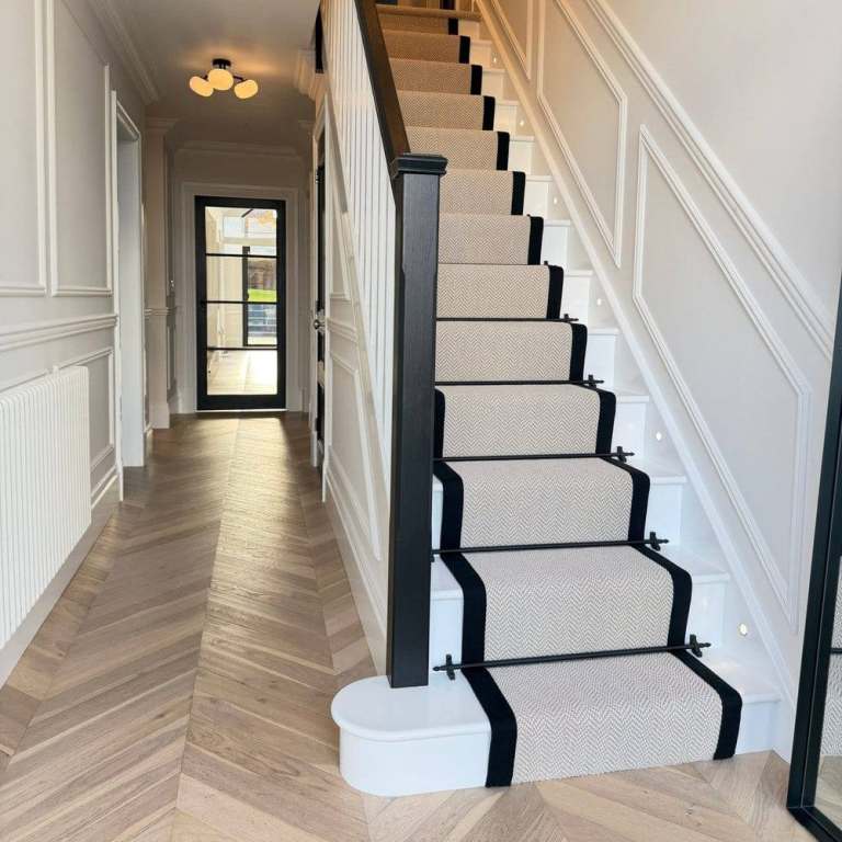 Midnight Black Stair Rod/ Carpet Runner Rod - 58cm, 12pc -With Brackets