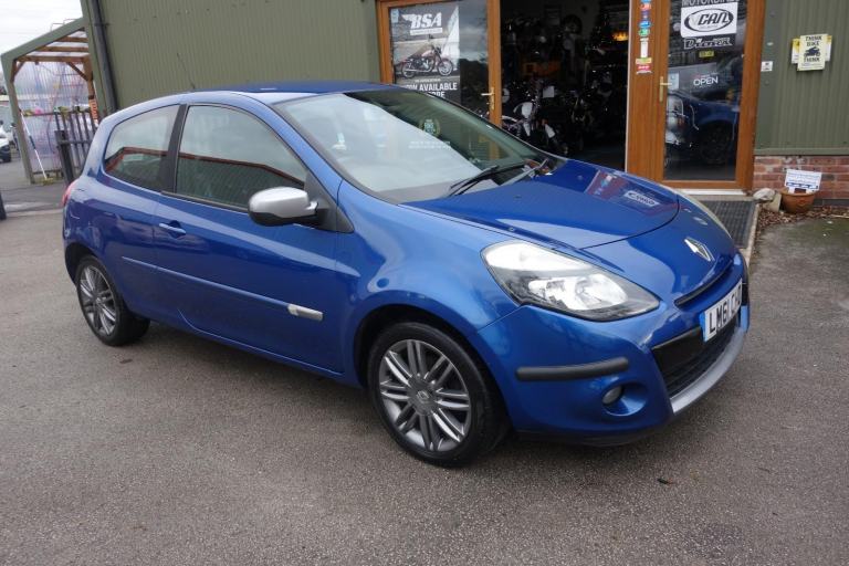 Renault Clio 1.5 dCi Dynamique TomTom Hatchback 3dr Diesel Manual Eur... 2011/61