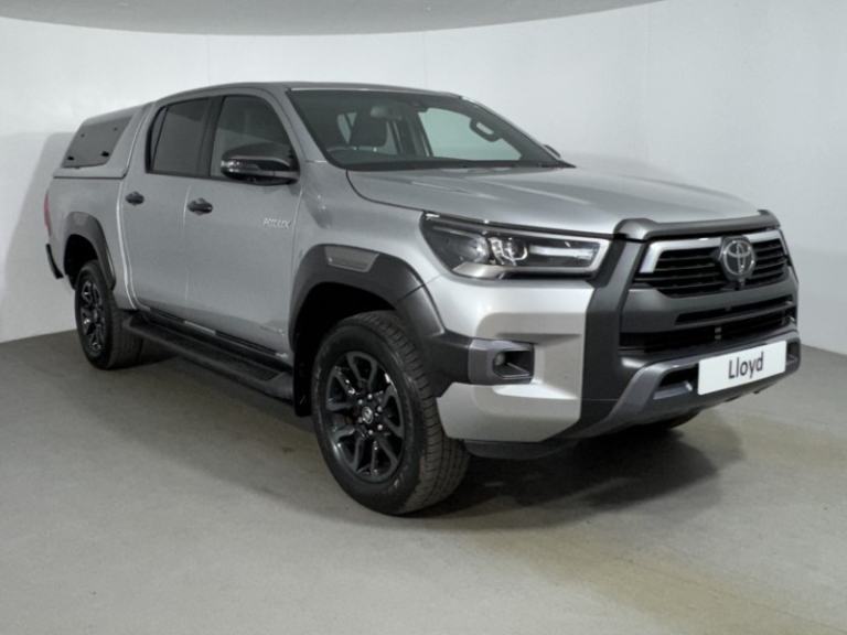 TOYOTA COMMERCIAL HILUX Invincible X D/Cab Pick Up 2.8 D-4D Auto