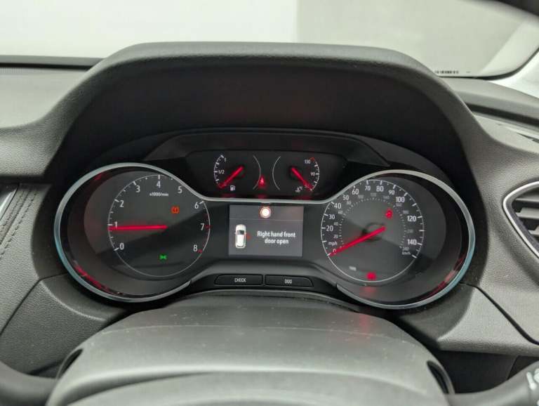 2021 Vauxhall Grandland X 1.2 Turbo Griffin Edition SUV 5dr Petrol Manual Euro 6 (s/s) (130 ps) N...