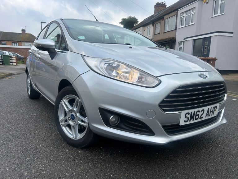 2013 Ford fiesta automatic 