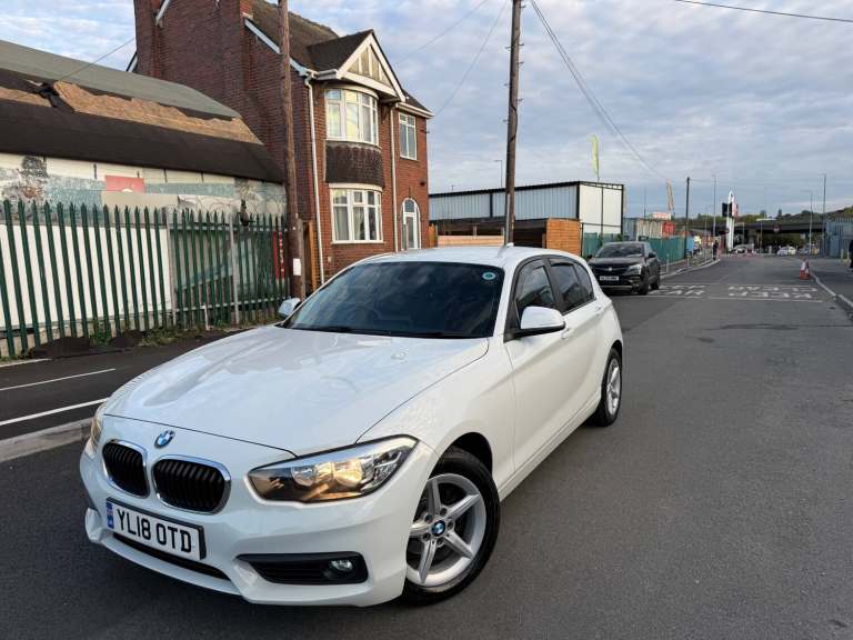 2018 BMW 1 Series 118d SE 5dr [Nav/Servotronic] HATCHBACK Diesel Automatic