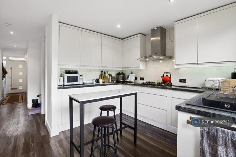3 bedroom house in Barlow Road, London, NW6 (3 bed) (#3012792)