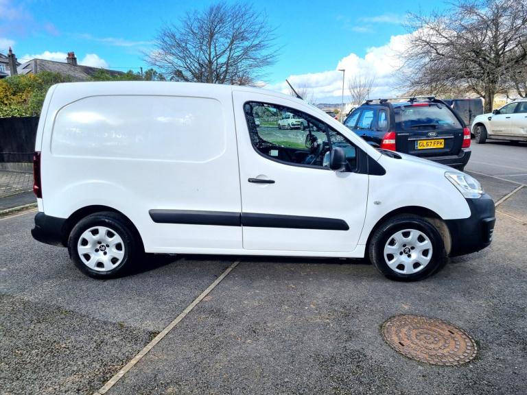 2018 Peugeot Partner 850 1.6 BlueHDi 100 Professional Van [non SS] PANEL VAN Diesel Manual