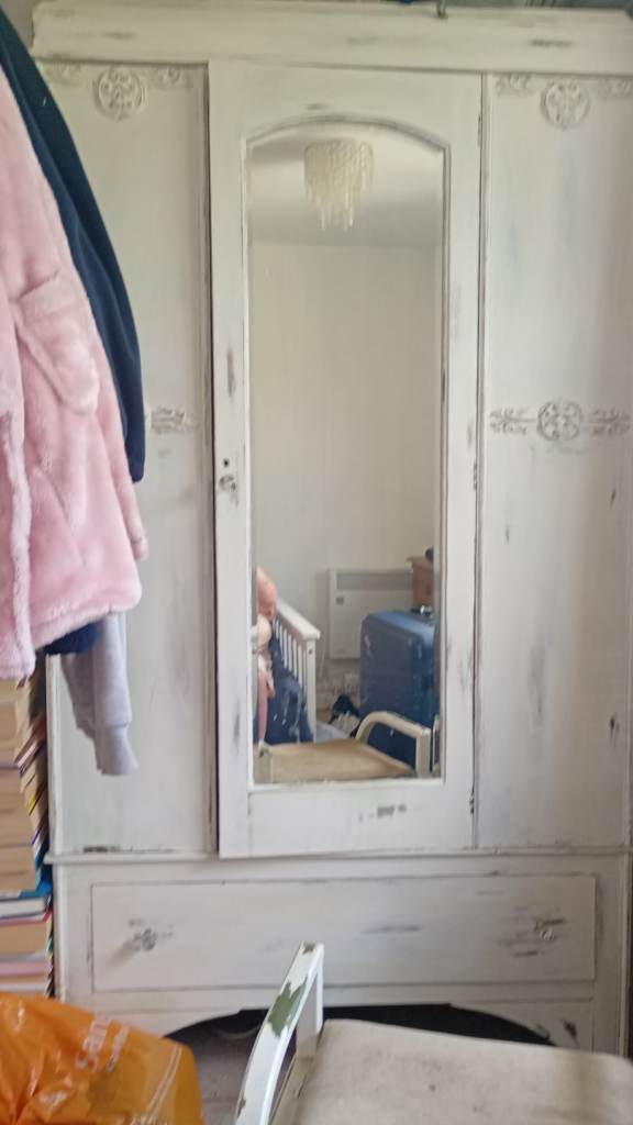 White shabby chic wardrobe