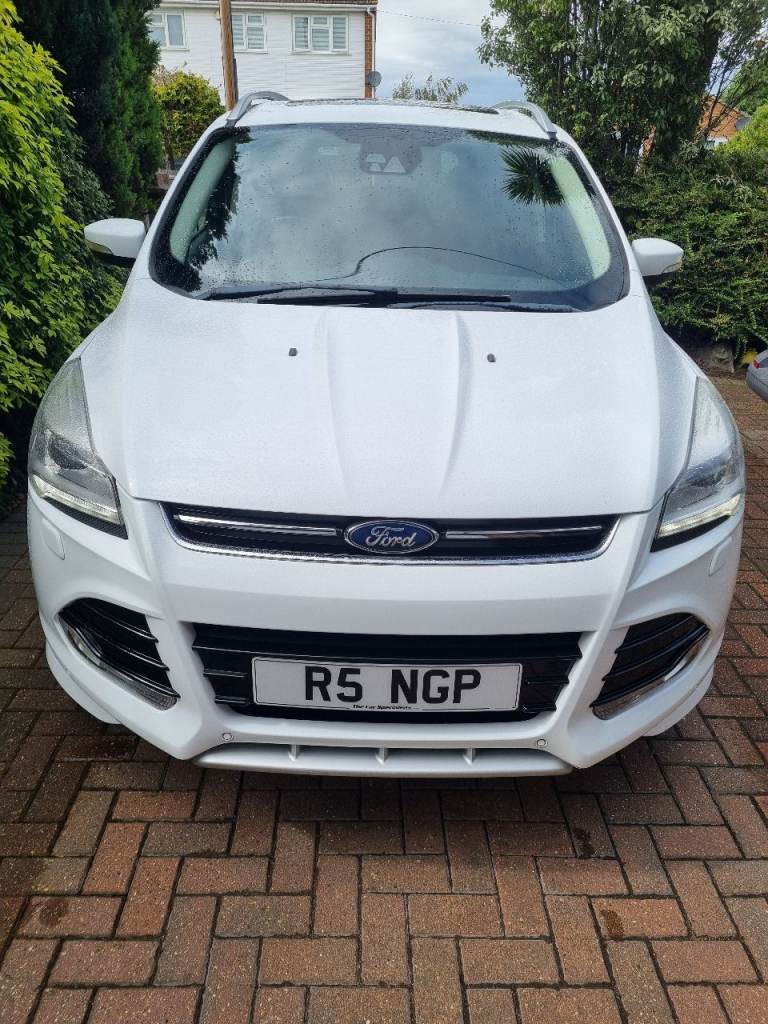 Ford, KUGA, Hatchback, 2015, Manual, 1997 (cc), 5 doors