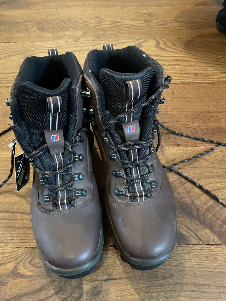 As New - Berghaus Men’s Walking Boots - size 10