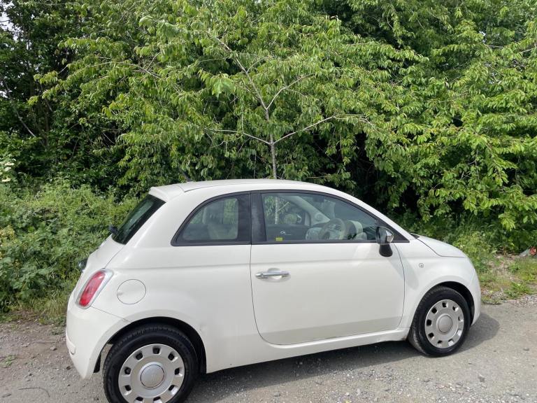 FIAT 500 1.2 POP S/S 60 REG WHITE 3 DOOR MOT NOVEMBER 16TH 2026 TAX £35 LOW INSURANCE 50+MPG