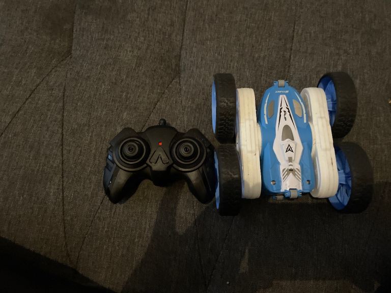 Remote Control Stunt Car with Controller – Blue & White