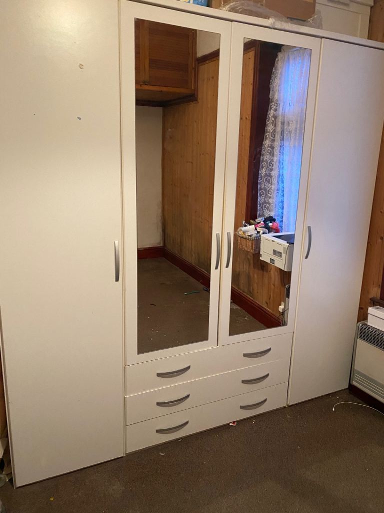White wardrobe 