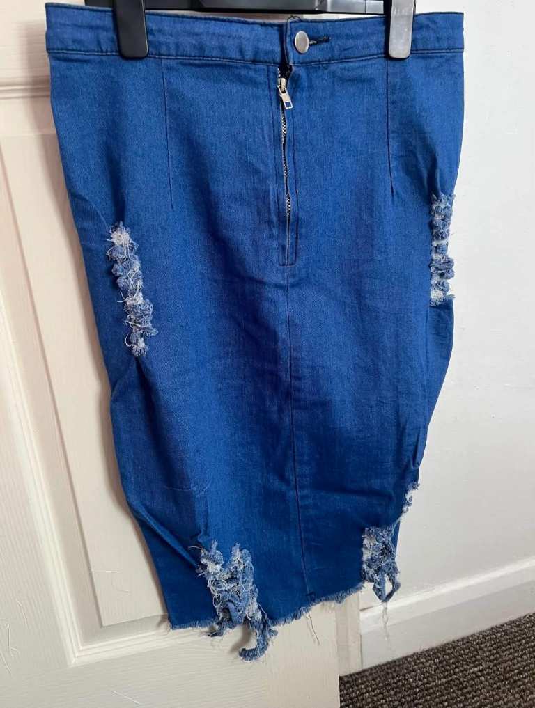 Blue Distressed Denim Skirt – Good Condition