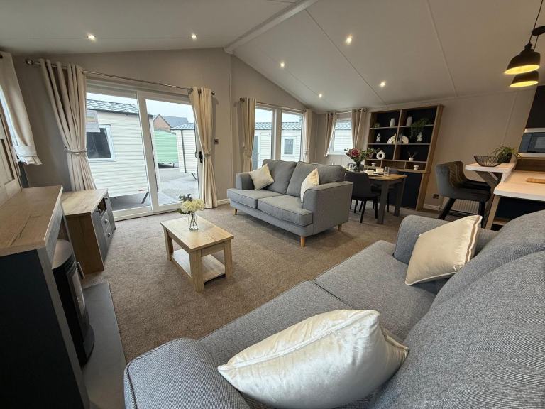 2026 WILLERBY NEW HOLLAND 40X20FT LODGE • 2 BED • RESIDENTIAL SPEC • BRAND NEW