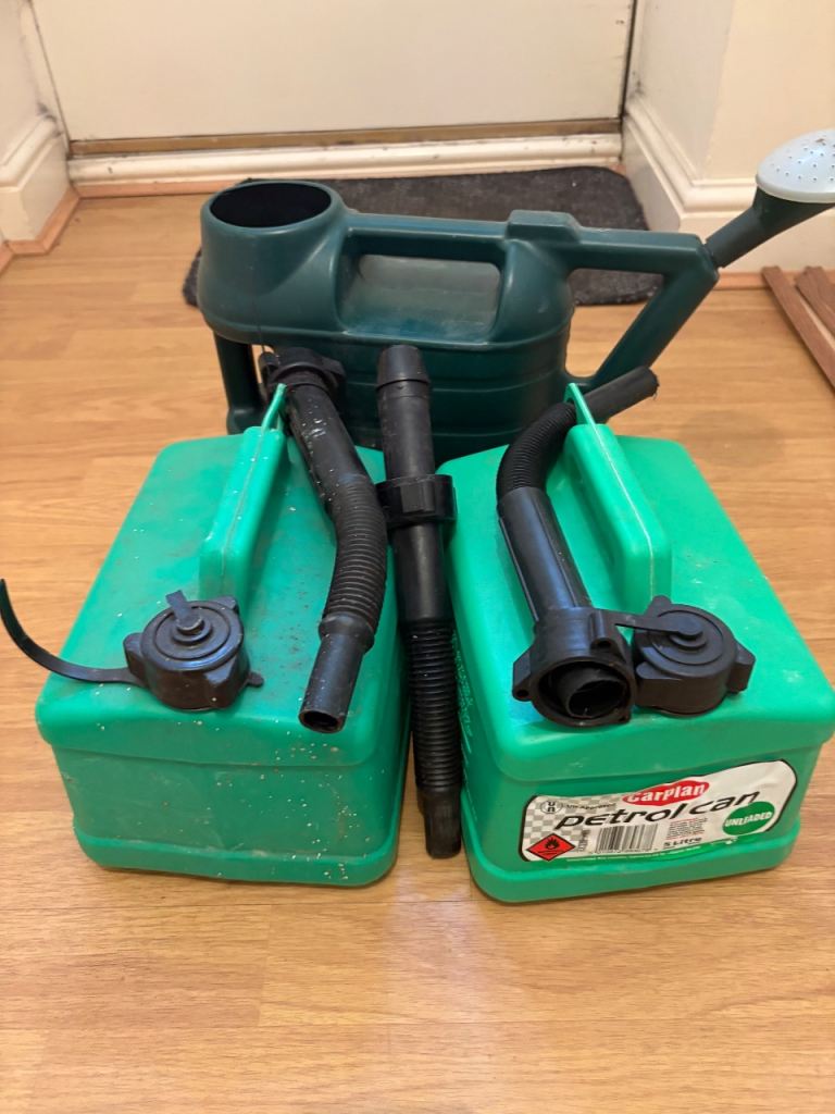 2x fuel plastic cans 