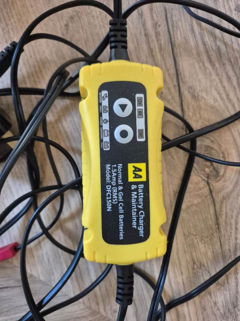 AA Battery Charger & Maintainer DFC150N – Good Condition