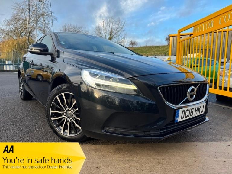 Volvo V40 T2 MOMENTUM