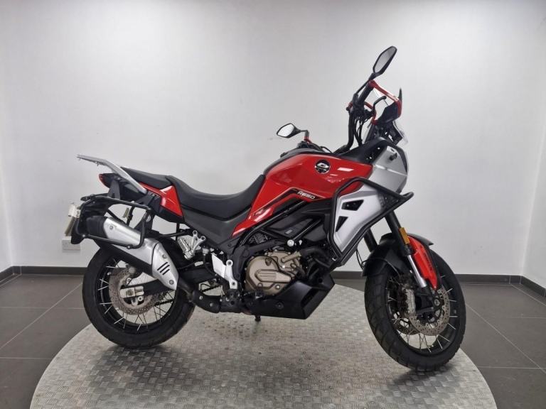 QJMOTOR SVT 650 X