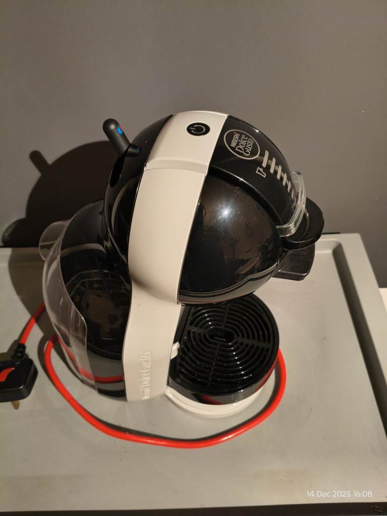 Dolce Gusto Mini Me by De'Longhi Pod Machine