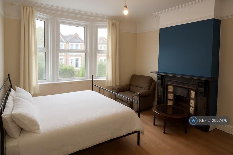 2 bedroom flat in Harlesden, London, NW10 (2 bed) (#2957476)