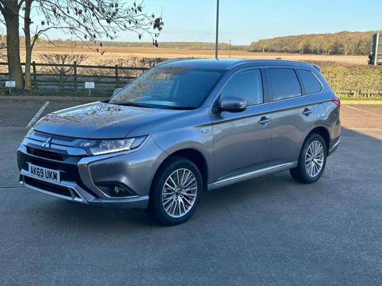 2019 69 Mitsubishi Outlander 2.4 PHEV Reflex Plus Automatic Commercial 30,000 mi