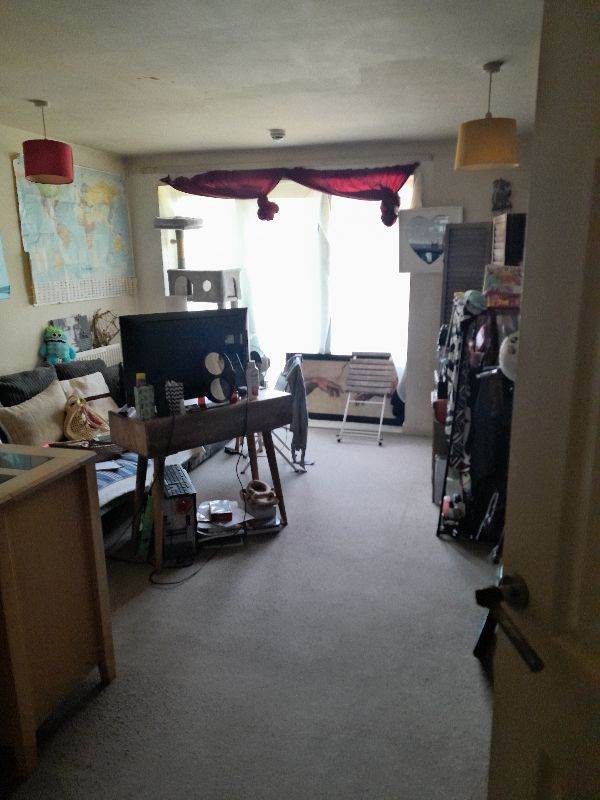 Watford 2-Bed Balcony → 2 Bed London 