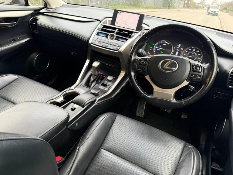 2016 Lexus NX 2.5 300h Luxury SUV 5dr Petrol Hybrid E-CVT 4WD Euro 6 (s/s) (197 ps) ESTATE Petrol...