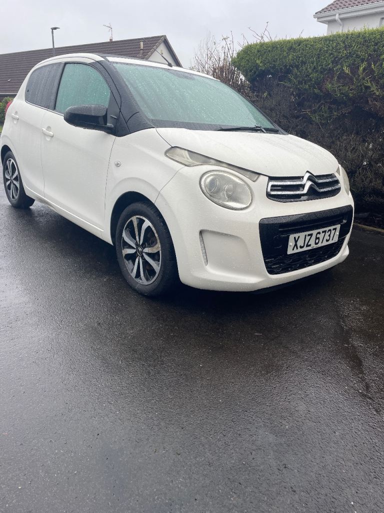 Citroen, C1, Hatchback SPECIAL EDITION , 2015, Manual, 1199(cc), 5 doors full panoramic roof. 