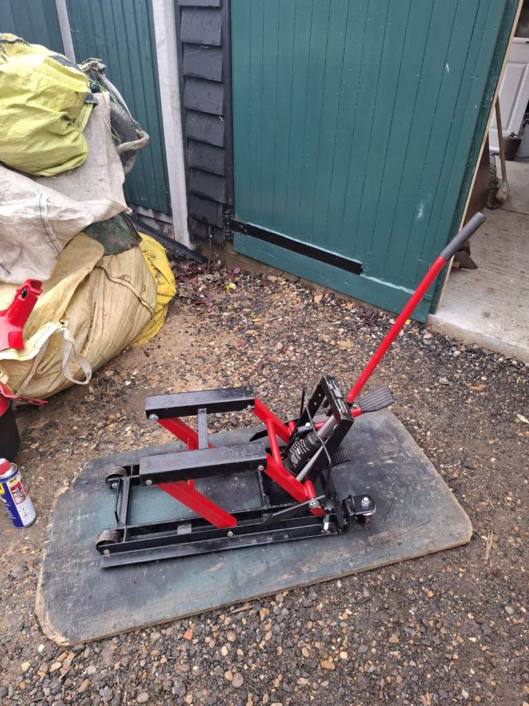 Hydraulic Motorcycle Lift 