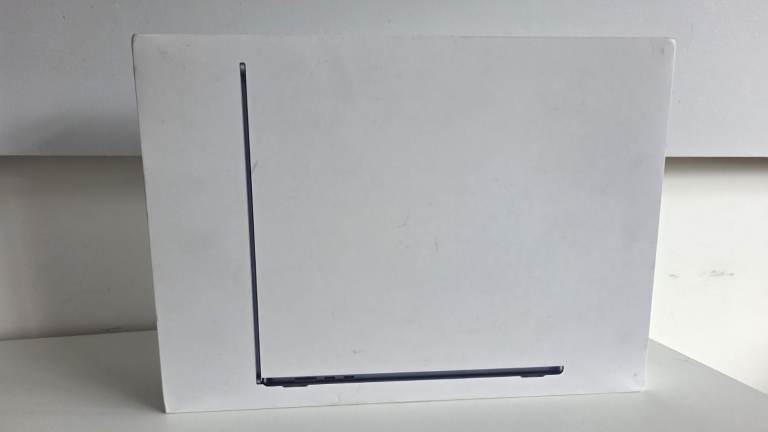 Apple MacBook Air 15" 16GB 512GB 2026 Model Midnight Black