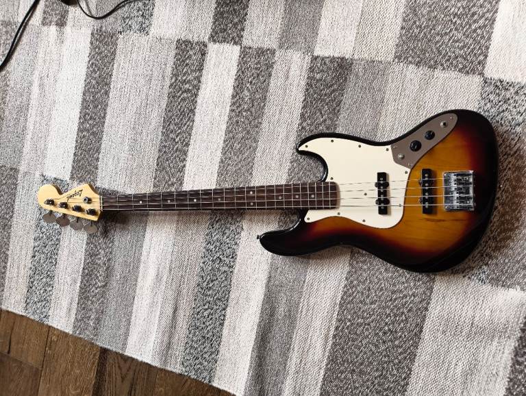 Legend jazz bass guitar