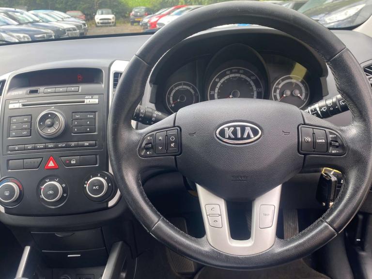 2012 Kia Ceed 1.6 CRDi EcoDynamics 2 Sports Wagon Euro 5 (s/s) 5dr Estate Diesel Manual