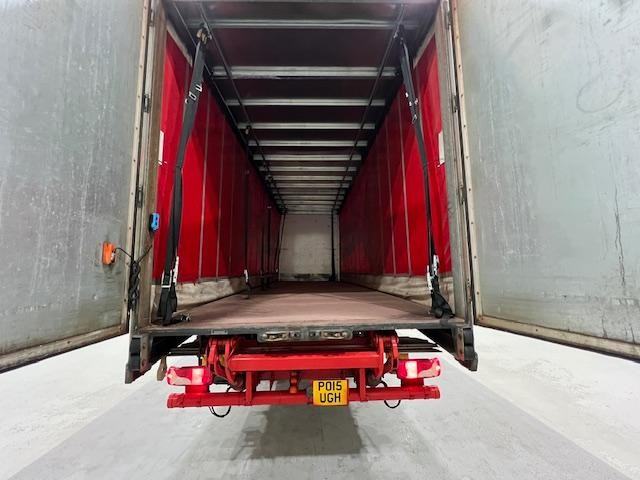 Scania G320 4x2 Sleeper Cab Curtainsider