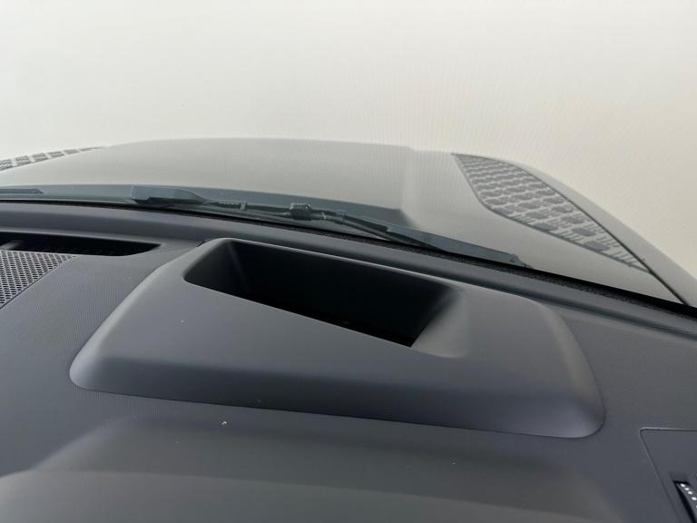 2025 Land Rover Defender 90 3.0 D350 MHEV X-Dynamic HSE Hard Top SUV Auto 4WD SWB Euro 6 (s/s) 3d...