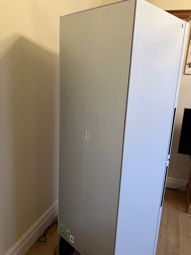 Hoover Fridge Freezer, never used, in excellent condition