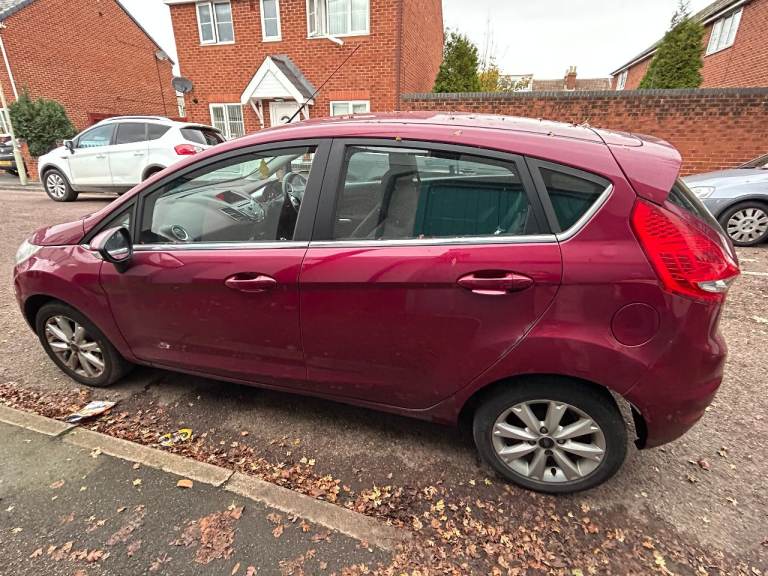 Ford, FIESTA, Hatchback, 2010, Manual, 1388 (cc), 5 doors