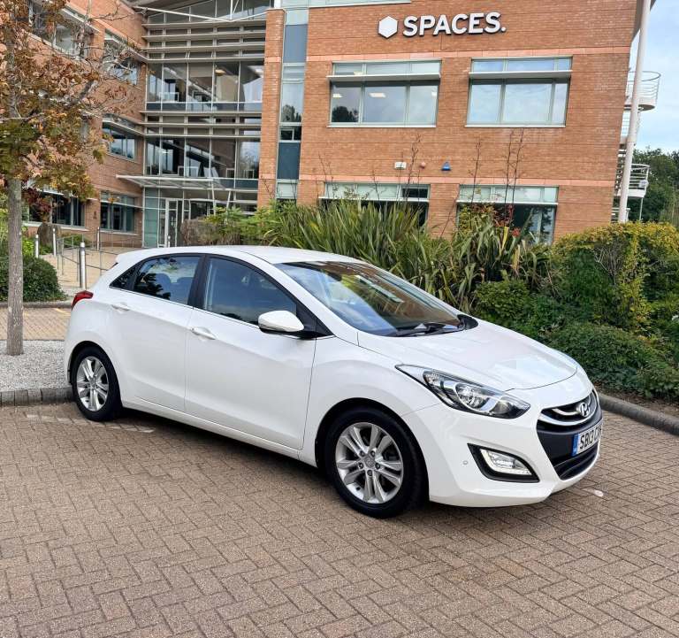 2013 Hyundai i30 1.6 CRDi Blue Drive Style Hatchback 5dr Diesel Manual Euro 5