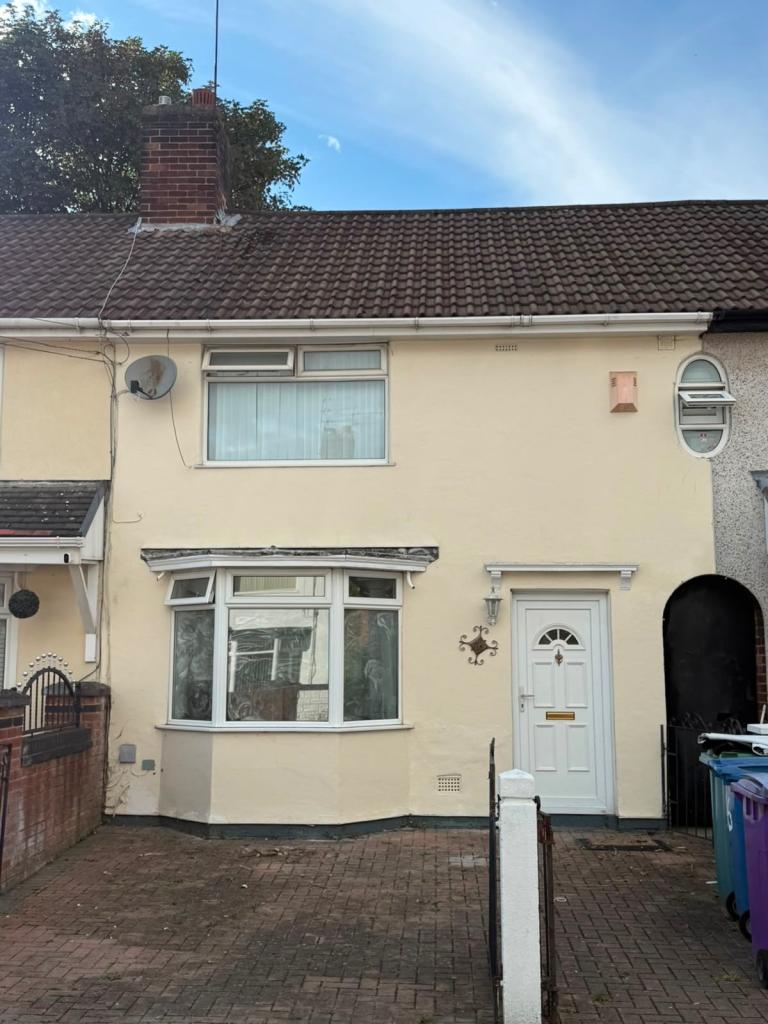 3 bed mid terraced house Dovecot