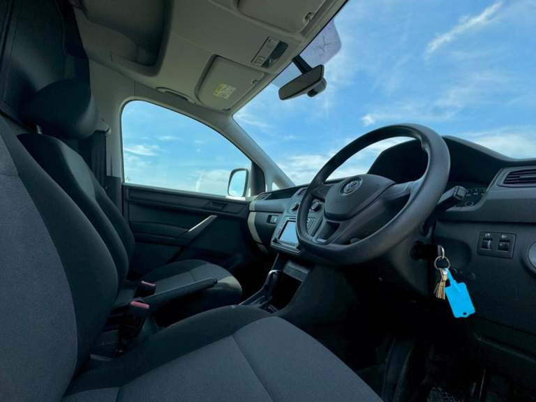 VOLKSWAGEN CADDY MAXI 1.6 TDI C20 CR Trendline MAXI DSG AUTO 2017