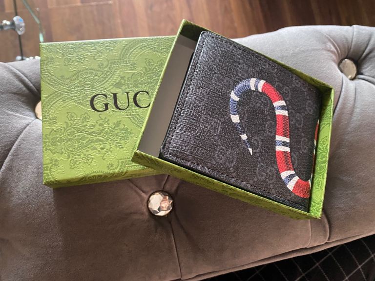 Black gucci snake wallet