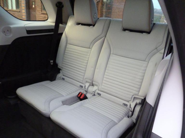 2017 Land Rover Discovery 3.0 TD V6 HSE Auto 4WD Euro 6 (s/s) 5dr ESTATE Diesel Automatic