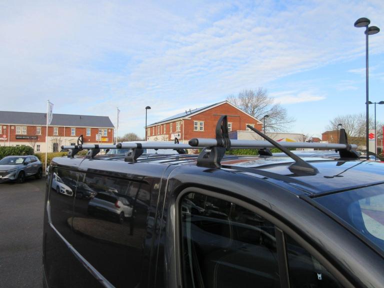 2025 Nissan Primastar 2.0 dCi 30 Tekna Panel Van 5dr Diesel Manual L1 H1 Euro 6 (s/s) (130 ps) PA...